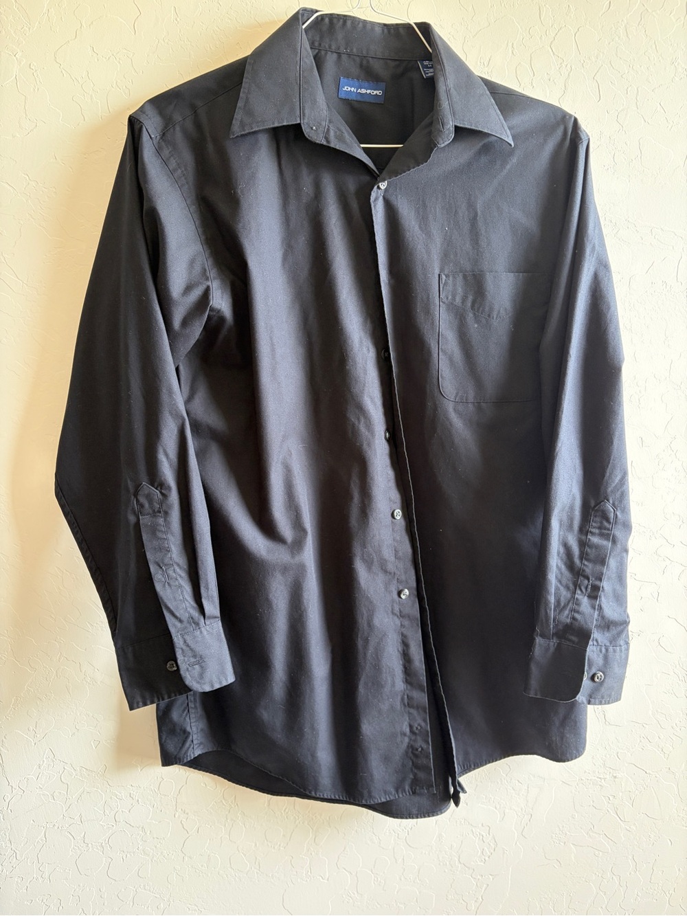 John Ashford Men’s Black Long-Sleeve Button-Up Dress Shirt